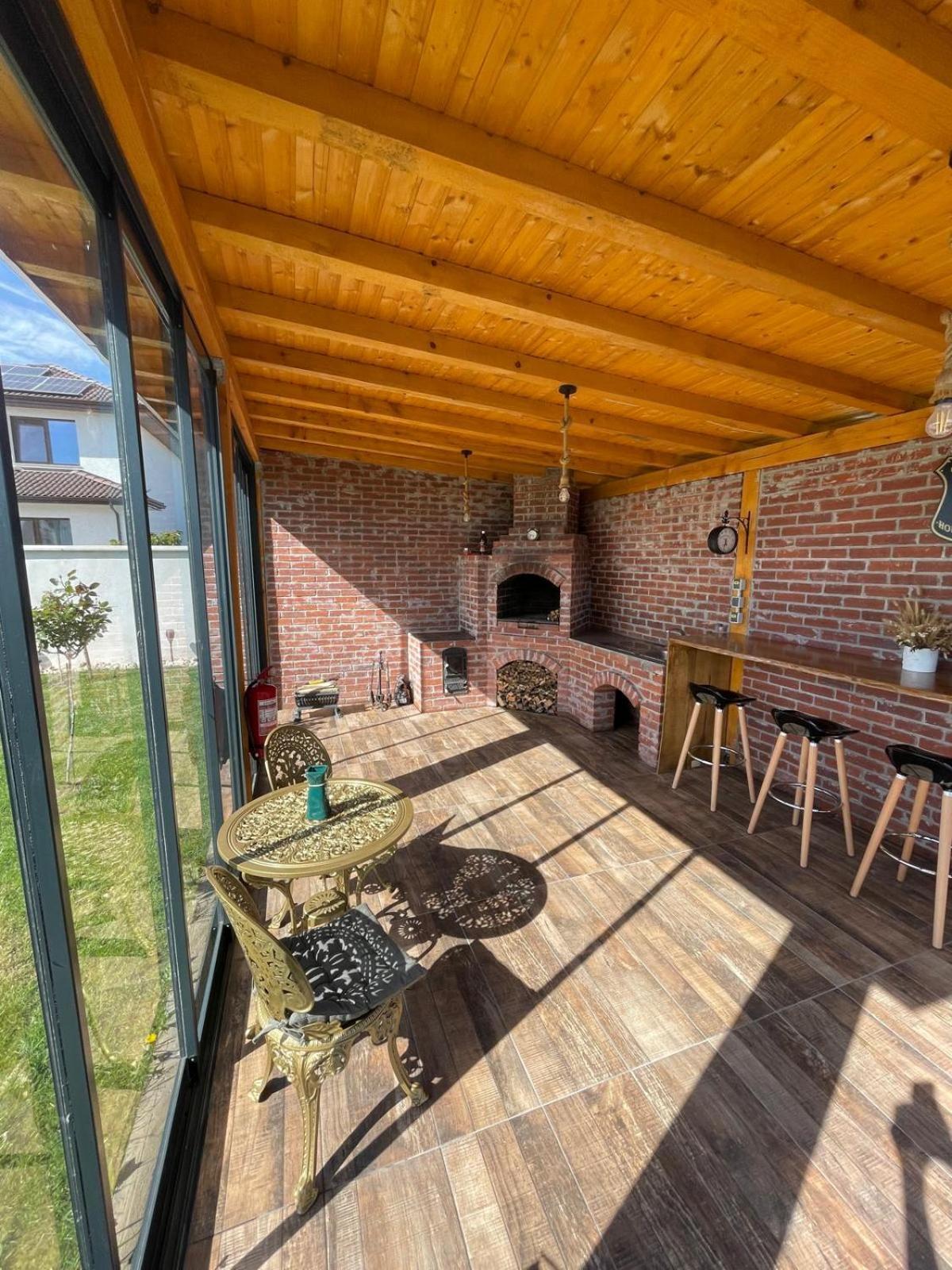 Casa Lucan Villa